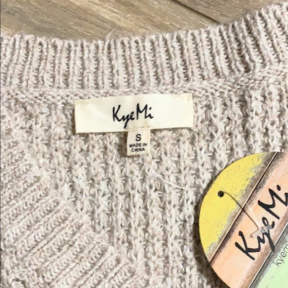 Kye Mi Cold Shoulder Oatmeal Waffle Tie Sweater S - Picture 9 of 10
